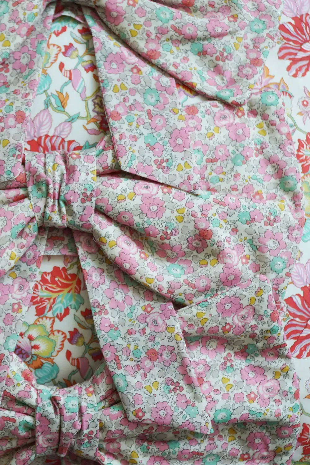 CHRISTELLE & BETSY ANN 3 Bow Cushion