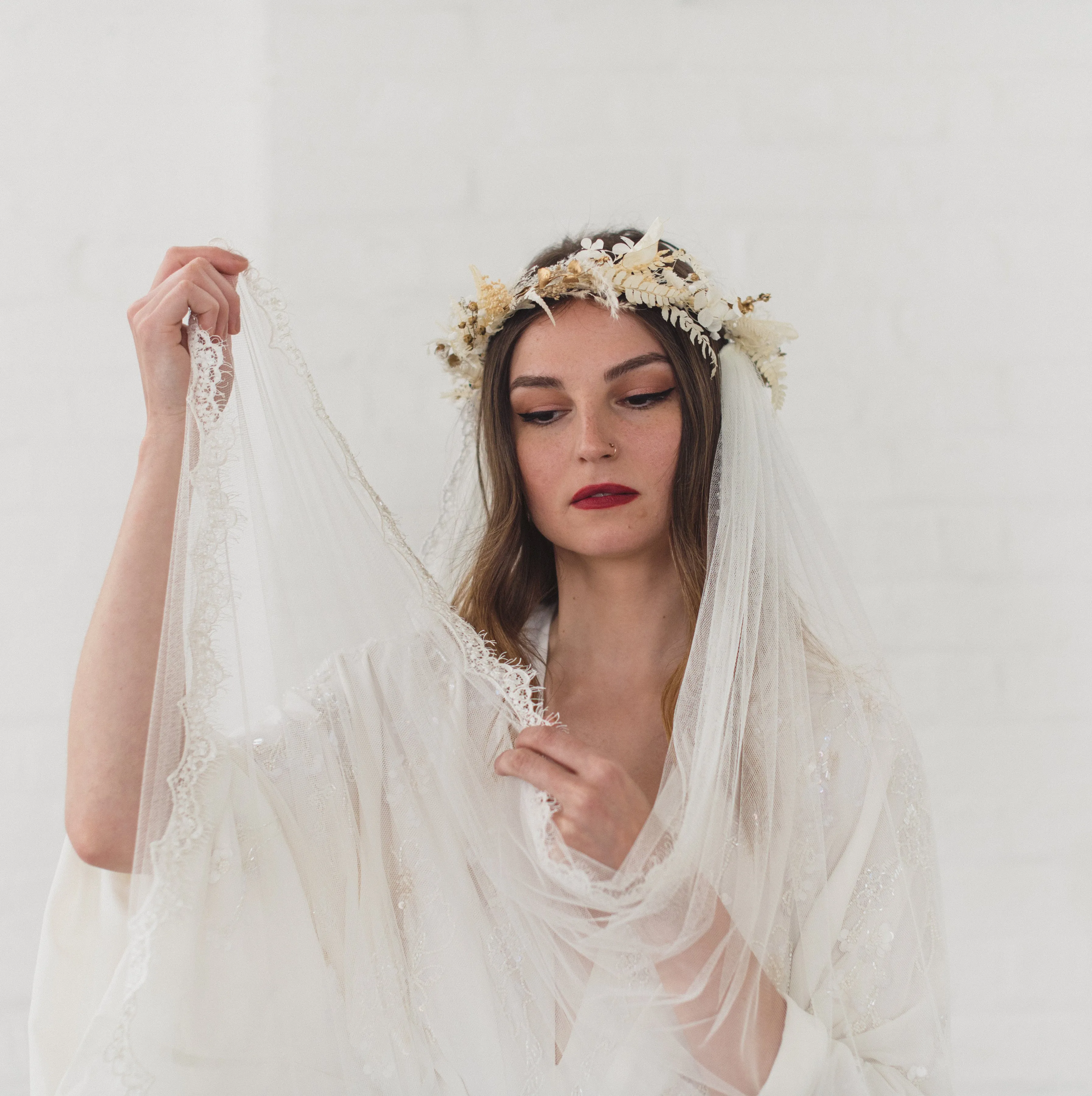 HAZEL | Soft draped veil with narrow beaded lace edge