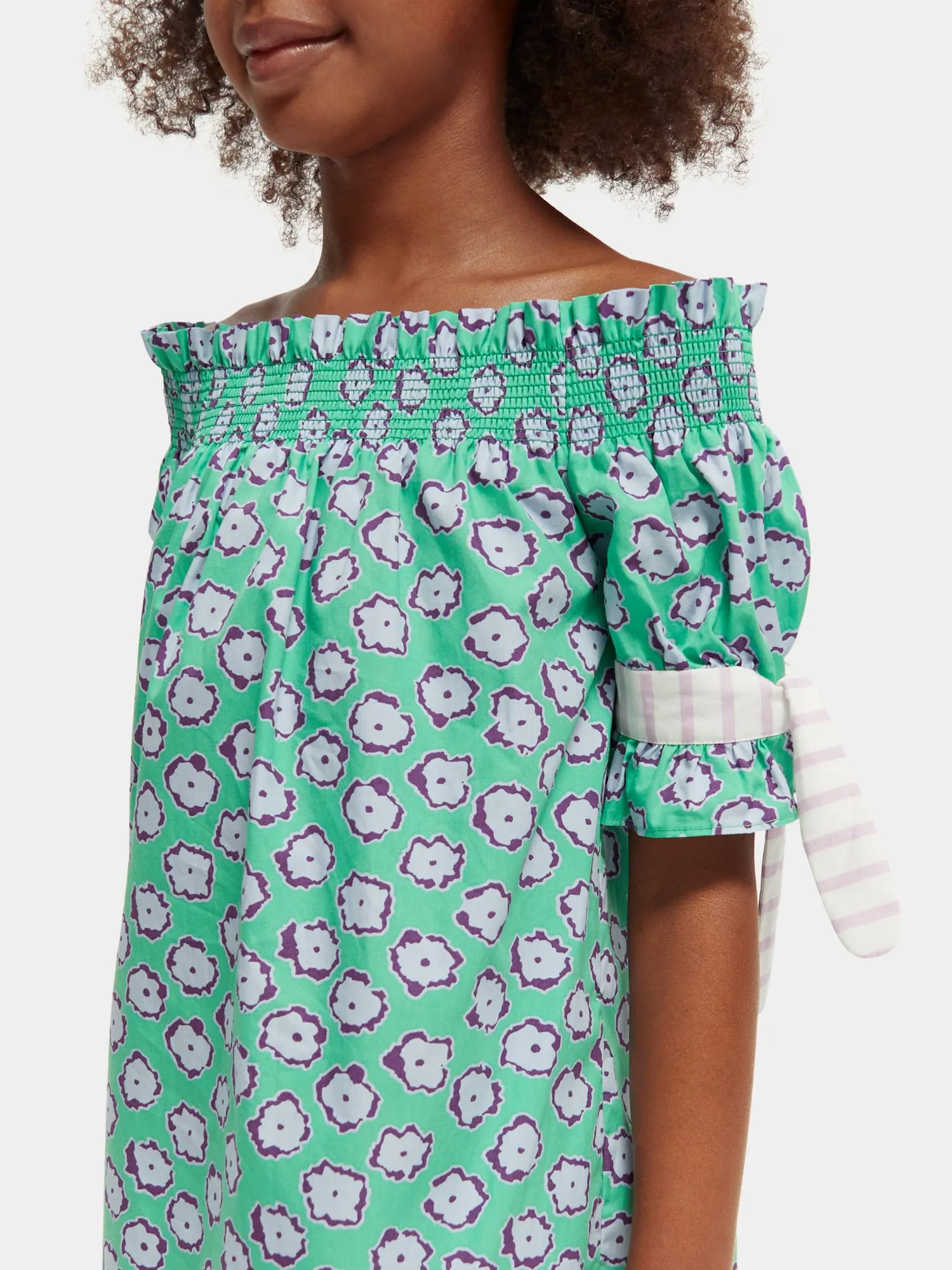 Kids - Printed off-shoulder smocked mini dress
